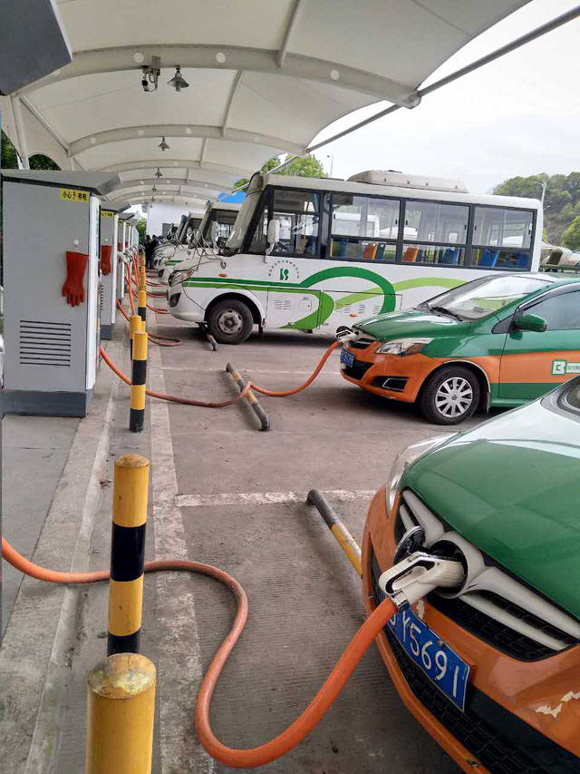 星澤機(jī)電與能科充電樁攜手共同開(kāi)拓湖南市場(chǎng)